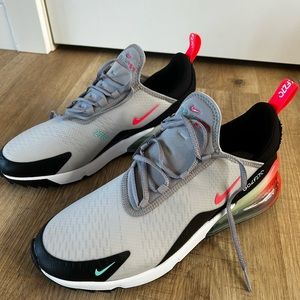 Men’s Nike 270 Golf Shoes